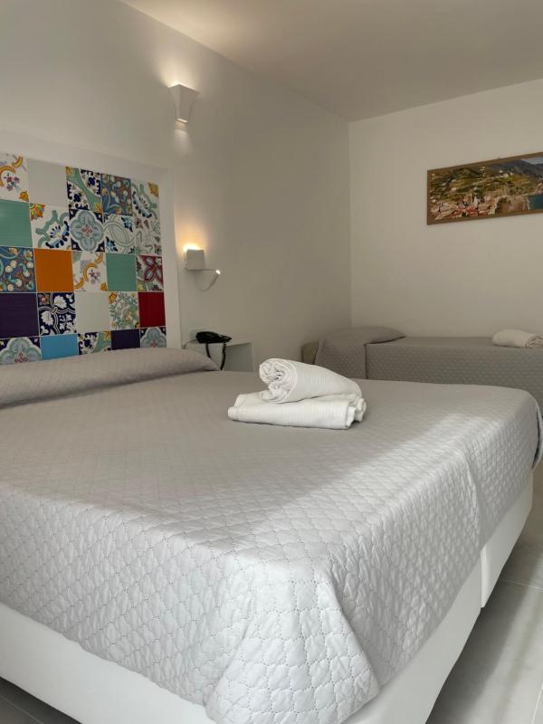 Superior Triple Room image 1