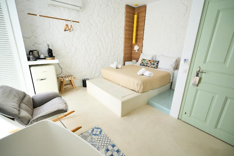 Comfort Double Room with Sea View image 1