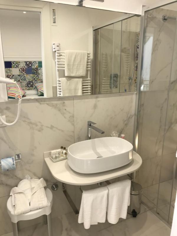 Superior Triple Room image 2