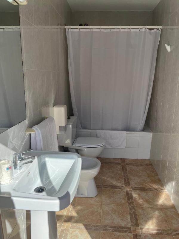 Small Double Room image 1