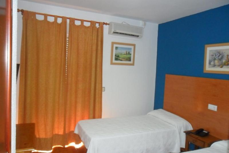 Hostal Villa - image 16