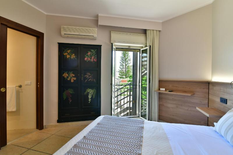 Apartment with Garden View image 4