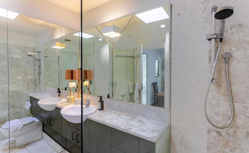 Penthouse Living Premium Location - image 8