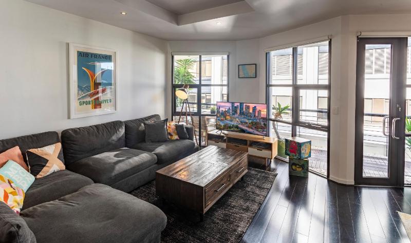 Penthouse Living Premium Location - image 10