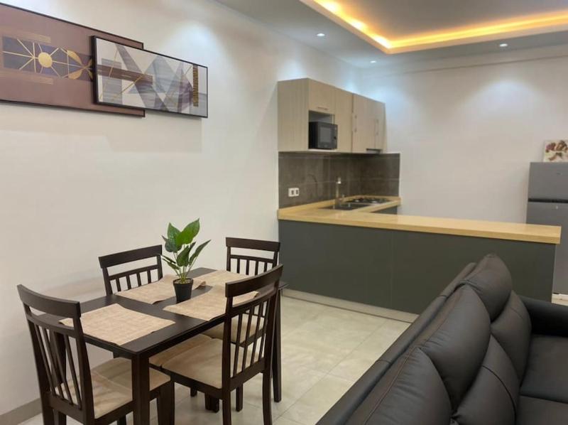 Appartement F2 et F3 au Point E - image 8
