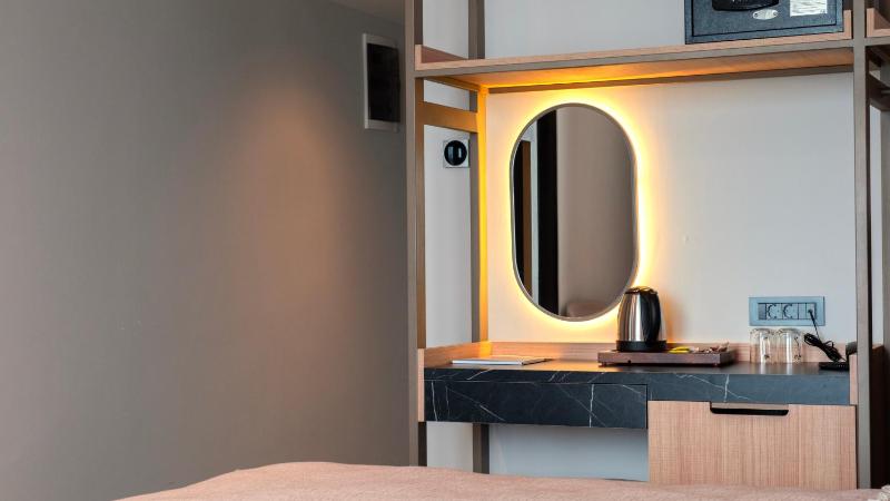 Double Room with Sea View image 3