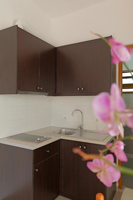 Brahimi Guest House - image 13