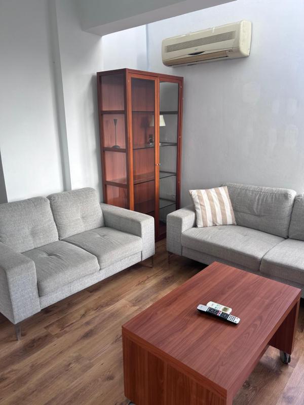 Two-Bedroom Apartment-Split Level (302) image 2
