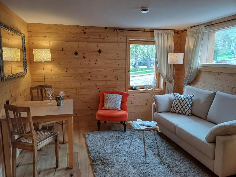 One-Bedroom Apartment image 3