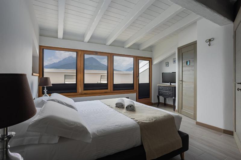 Economy Double Room image 1