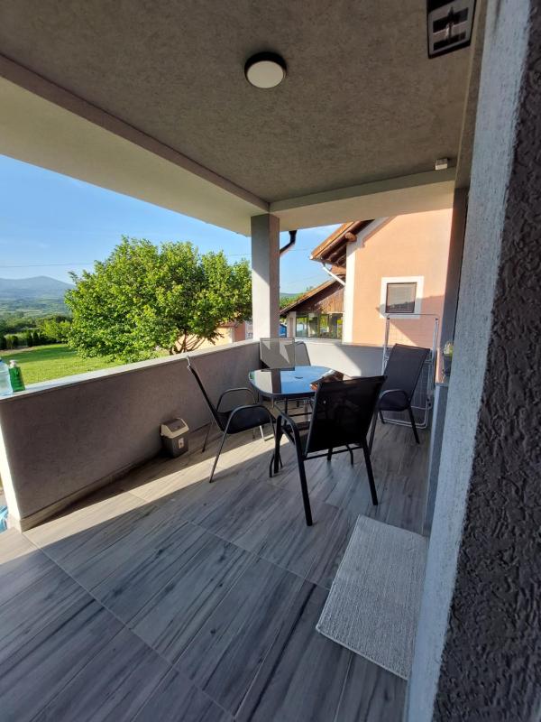 Djokić 3 sa bazenom - image 12