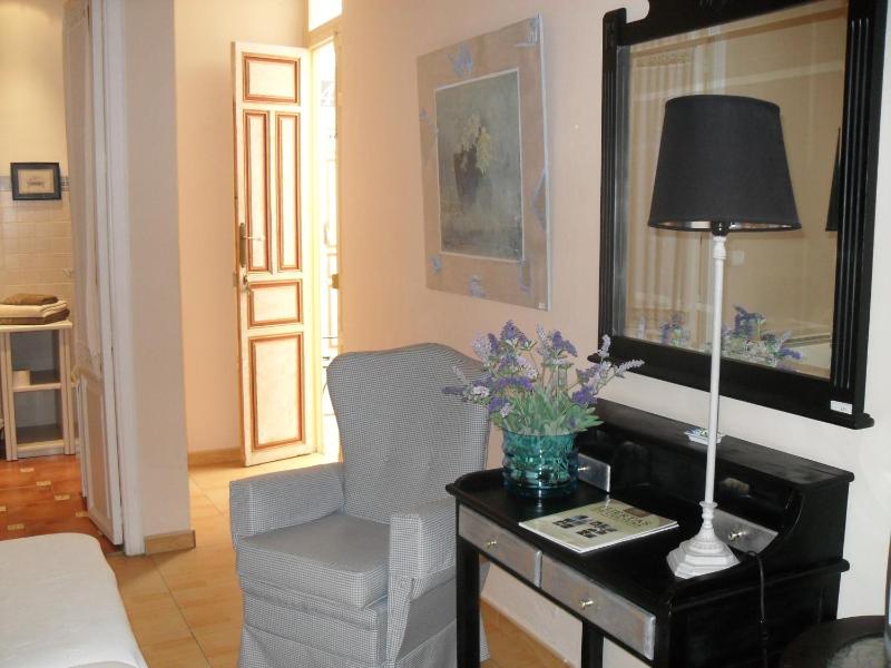 Double or Twin Room image 2
