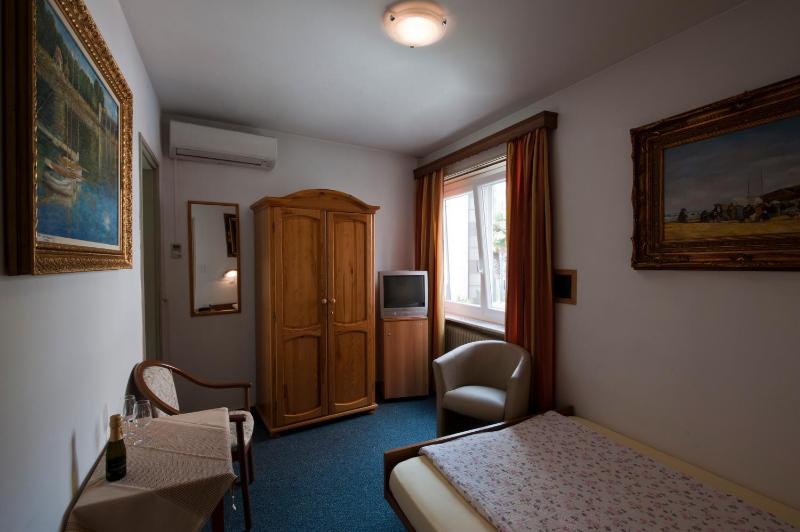 Hotel Dischma - FREE BUS AND TRAIN TICKET - image 30