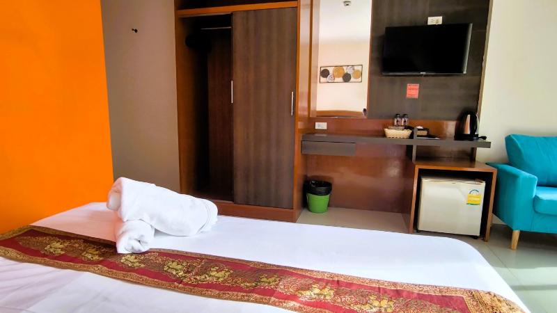 Lucky Buako Hotel Patong - image 9