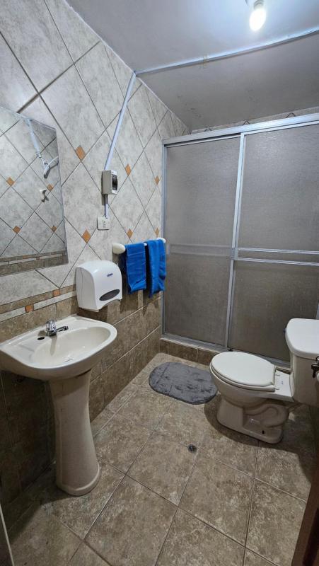 Casa Independiente cerca al Centro en Segundo Piso - Los Profesionales - image 13