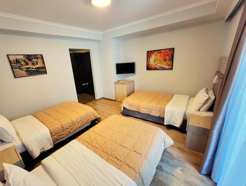 Triple Room image 1