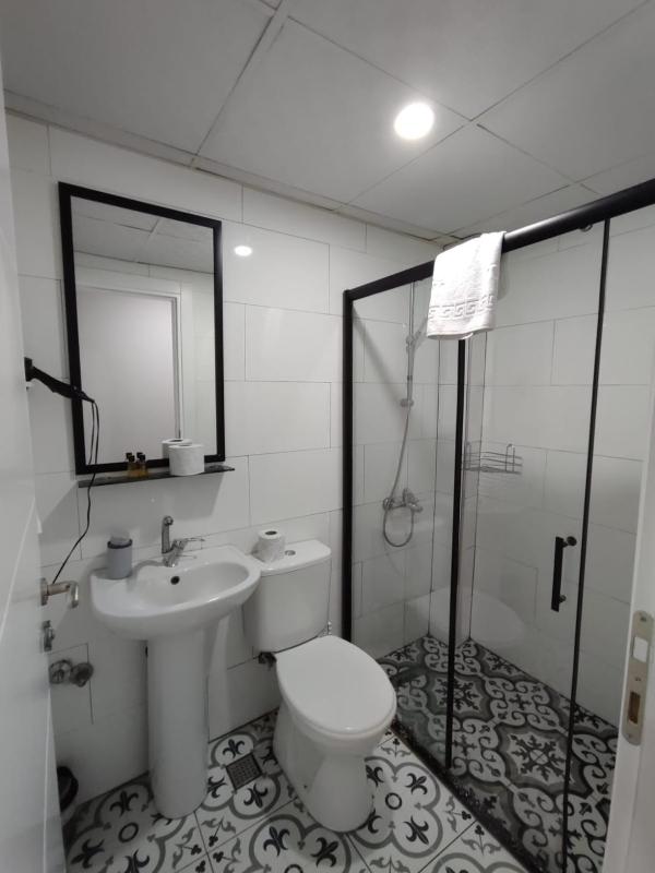 Double Room image 2