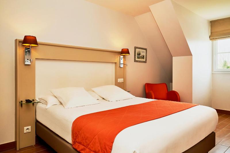 Double Room image 1