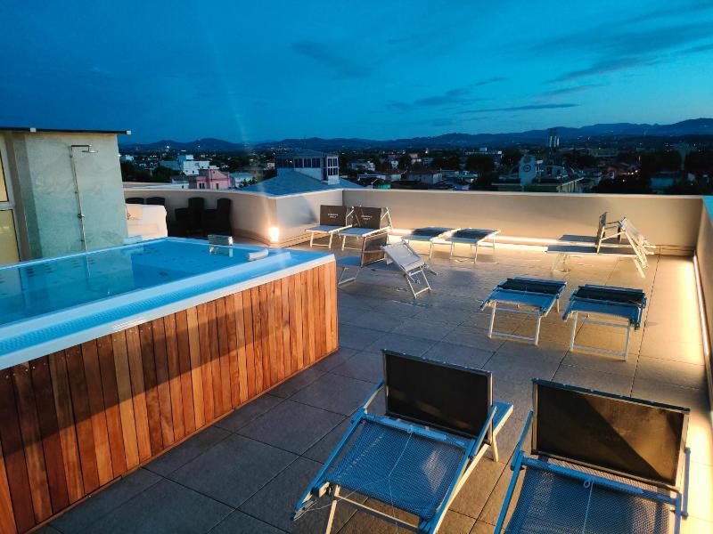Wally Residence - image 44