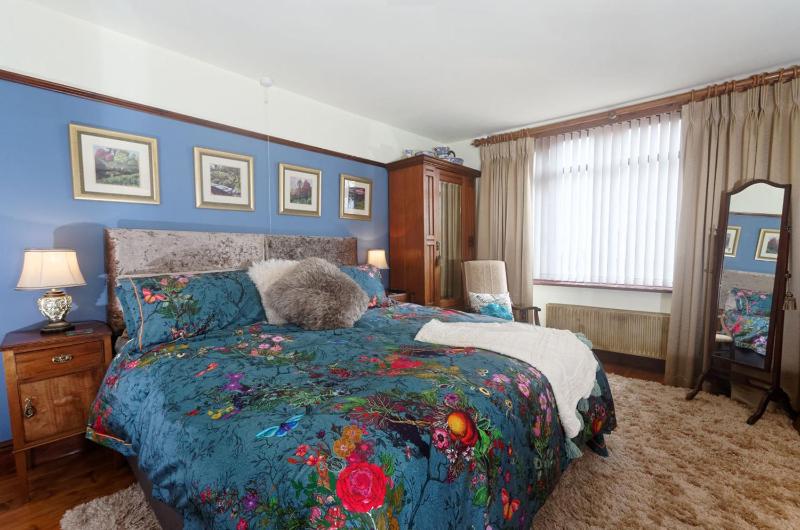 Superior Deluxe Double or Twin Room  image 2
