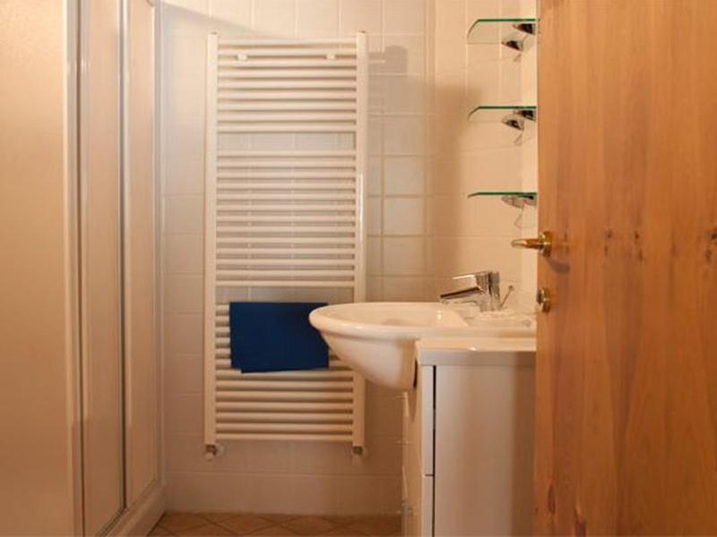 Double Room image 3