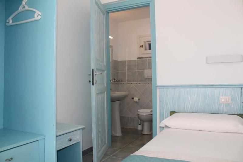 Standard Single Room with Sea View image 3