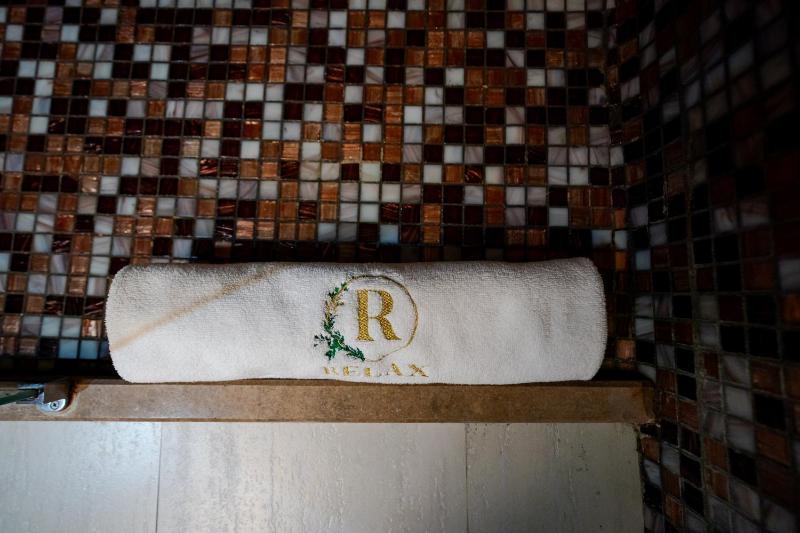 Hotel Relax Craiova - image 5