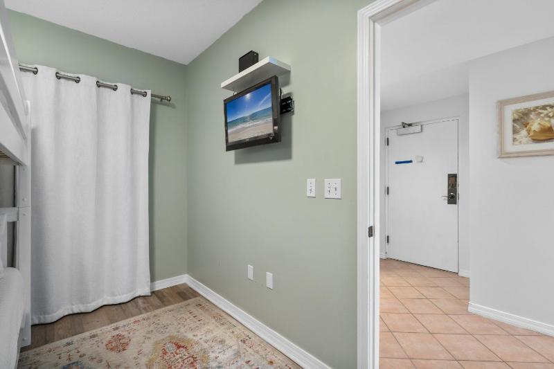 Emerald Isle Unit 607 - image 2