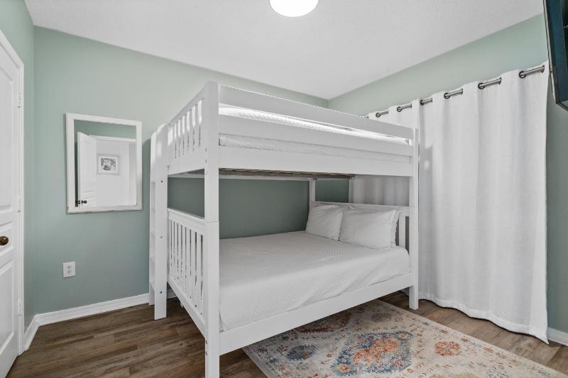 Emerald Isle Unit 607 - image 9