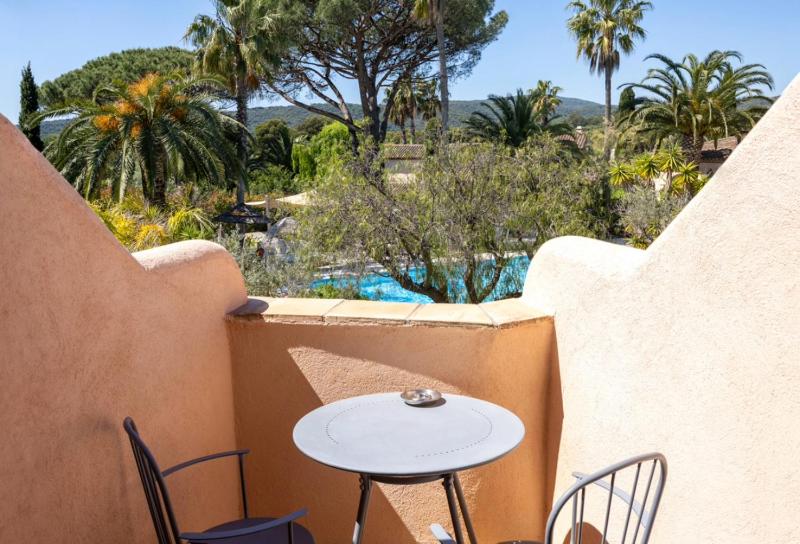 Double Room with Balcony image 3