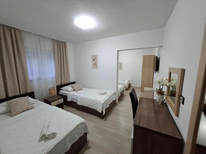 Quadruple Room image 1