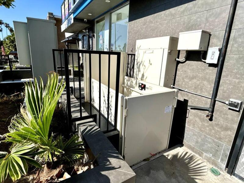 FuLLy LoAdeD ReSerVaTioN 3bed 2ba w Parking - image 6