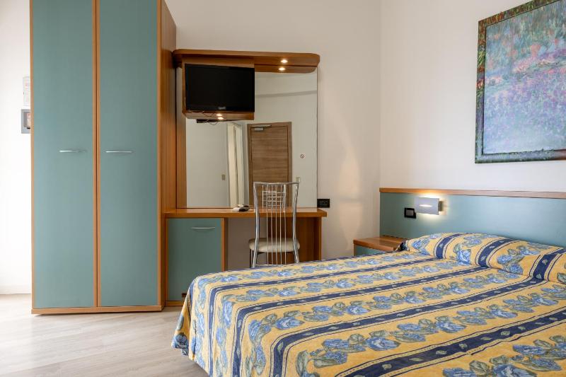 Hotel Continental - image 11