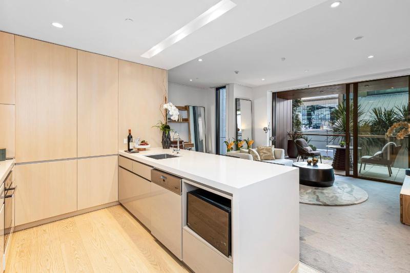 Elegant 1BD Wynyard Quarter with Carpark - image 6