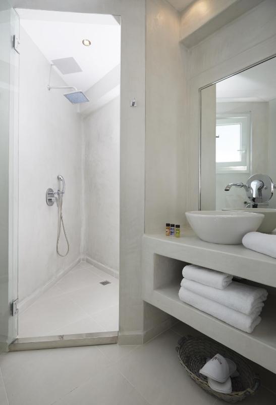 Honeymoon Bebe Suite image 4