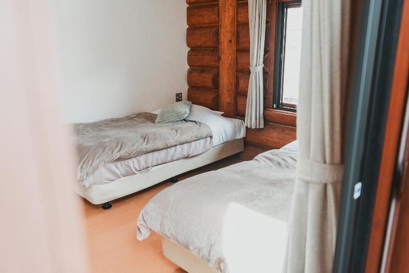 Hakuba Log Hotel Meteor - image 15