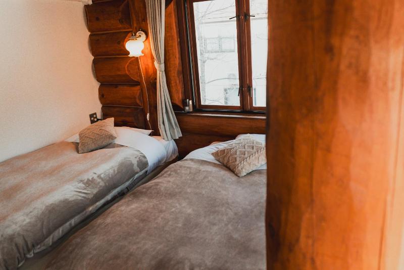 Hakuba Log Hotel Meteor - image 10