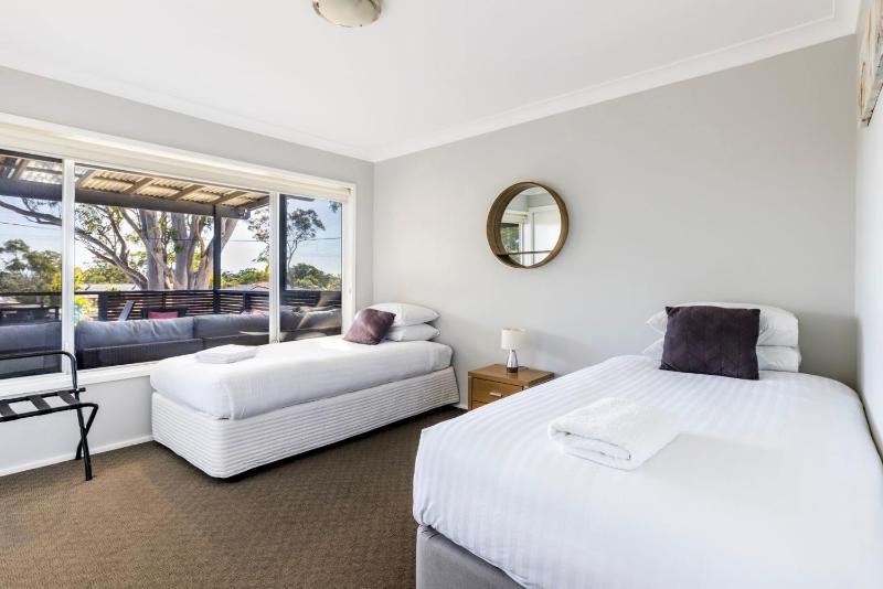 Live The Dream - By Latitude South Coast - image 8