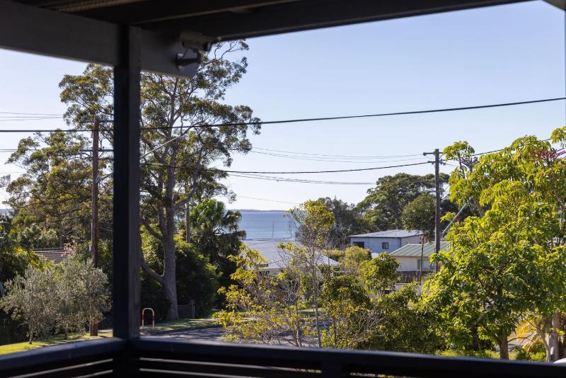 Live The Dream - By Latitude South Coast - image 4