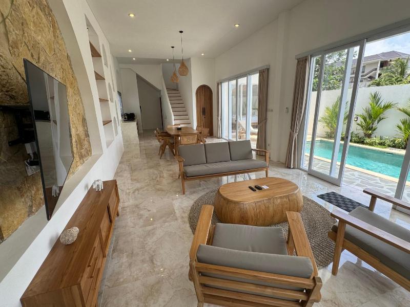 Chic Brand New 4 BR villa with Pool near The Beach - image 13