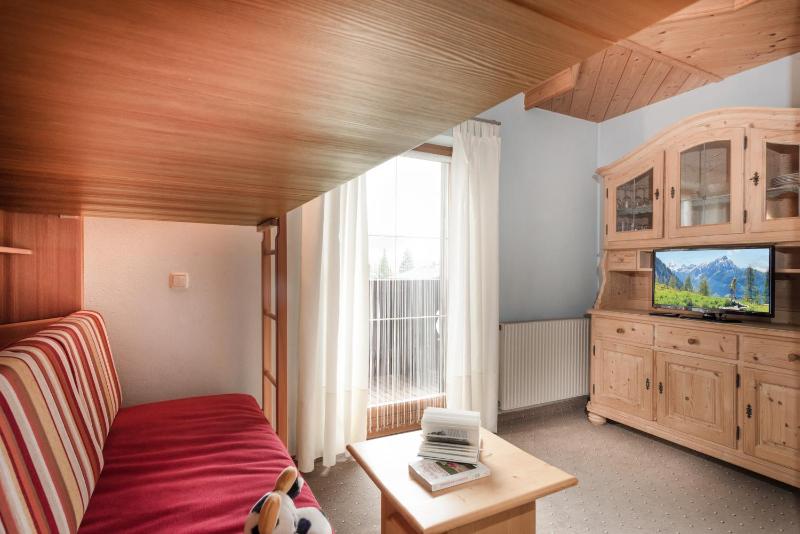 One-Bedroom Apartment with Balcony image 3