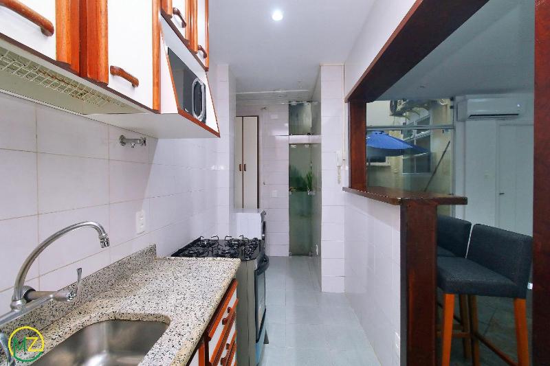 Nice one bedroom few steps to Ipanema beach - image 2
