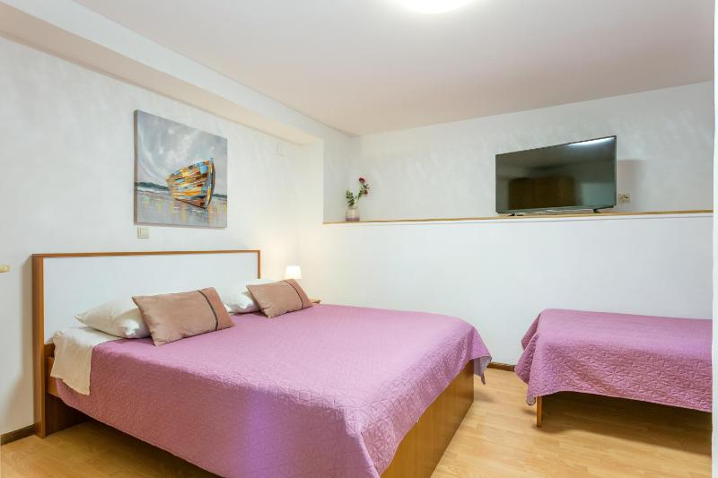 Apartments with parking space Podstrana Split - 6072 - image 33
