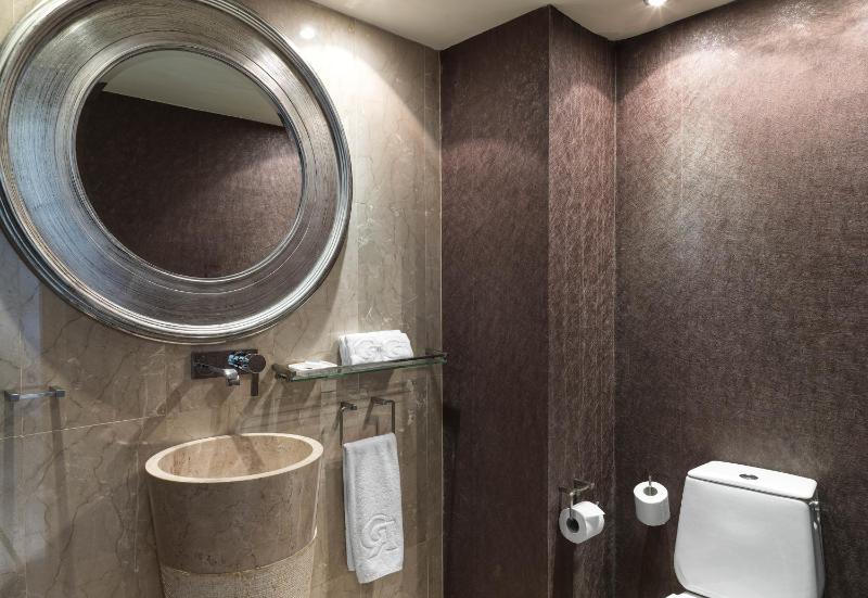 Presidential Suite image 3