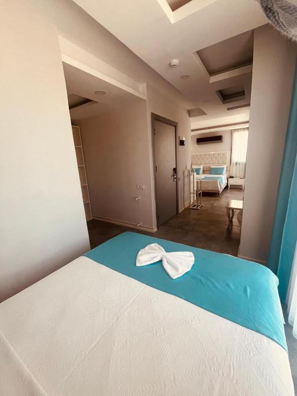 Deluxe Room image 1