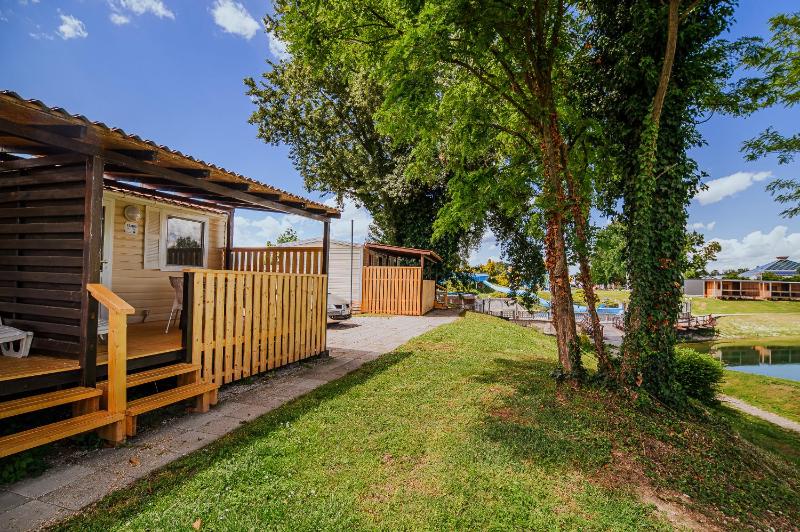 Mobile Home image 2