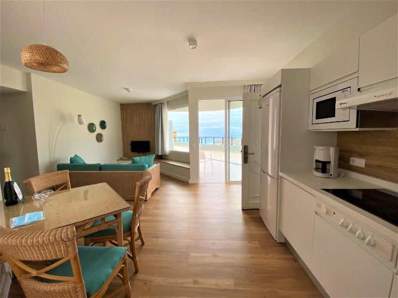 Junior Suite with Sea View image 3