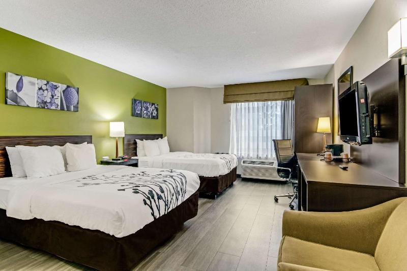 Standard Double Room with Two Double Beds - Non-Smoking image 1