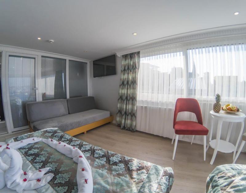 Deluxe Double Room with Sea View image 1