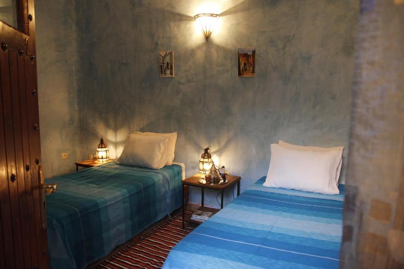 Riad Azenzer - image 8